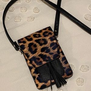 Cheetah print crossbody bag